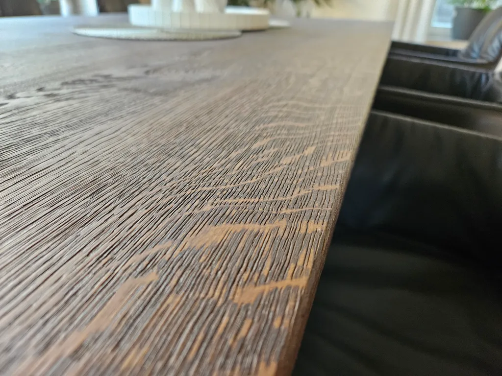 Gebeizte Esstischplatte aus Eiche